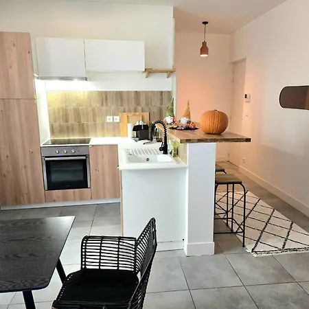 Le Coeur De Secteur Arenes Parking Offert ! Appartement *