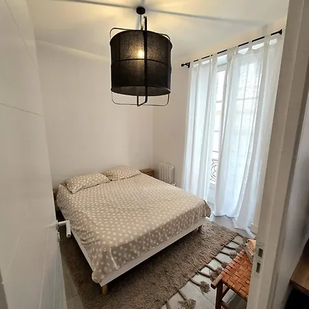 Lägenhet Le Coeur De Secteur Arenes Parking Offert ! Nîmes