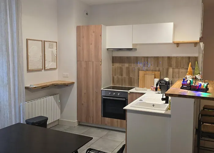 Le Coeur De Secteur Arenes Parking Offert !