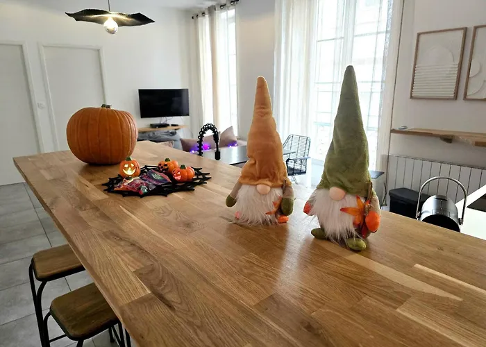 Le Coeur De Secteur Arenes Parking Offert ! Nîmes